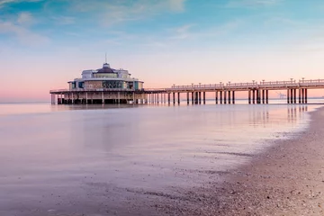 Fotobehang Kust Beligum pier gelegen in de stad Blankenberge  © ikuday