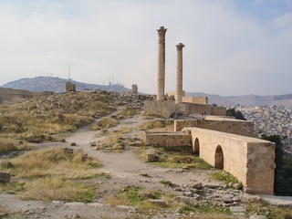 Ruins of Sanliurfa Castle with two columns of Korinth heads over the castle. These famous columns are known as "Throne of Nimrod"