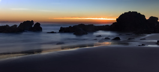 Flynns Beach sunrise