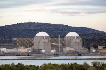 Obraz premium Nuclear power plant in the center of Spain