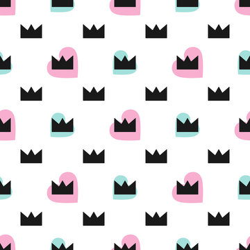 Cute seamless pattern with hearts and crowns. Vector illustration..