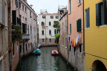 Fototapeta na wymiar Typical waterway in Venice