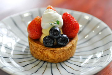 fruit cake, fruit pie or fruit tart