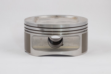 alter Kolben aus einem Automotor