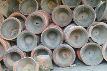 The mud pots are stored in a place.