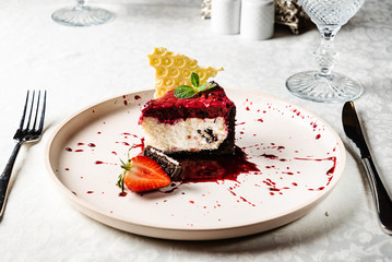 cheesecake with berry sauce