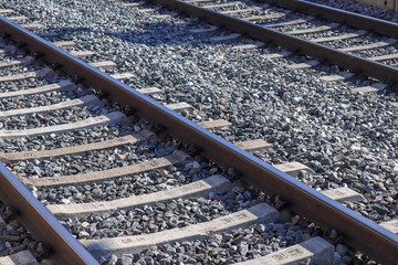 Bahngleise mit Schotter