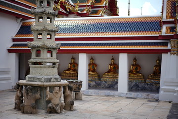 Fototapeta premium wat Pho as a famous landmark in Bangkok, Thailand