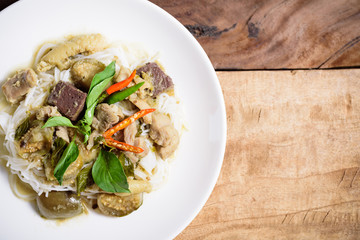 Thai green curry chicken with rice noodles, Thai food