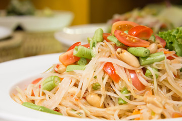  delicious som tum Thai spicy salad