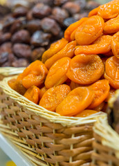 dried apricots