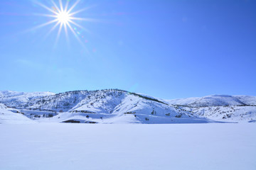 Obraz premium snow, winter, mountain, landscape, sky, nature, mountains, ski, cold, alps, white, blue, ice, peak, panorama, alpine, travel, season, panoramic, high, skiing, glacier, resort, sun