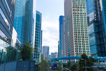 (東京都ｰ都市風景)青空の下の汐留ビル群５