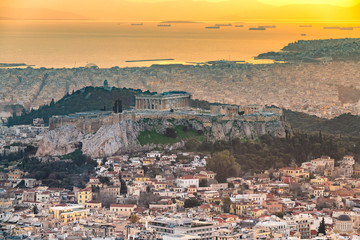 Fototapeta na wymiar Athens skyline and the Acropolis hill with Parthenon, from the Mt Lykavitos, Athens, Greece