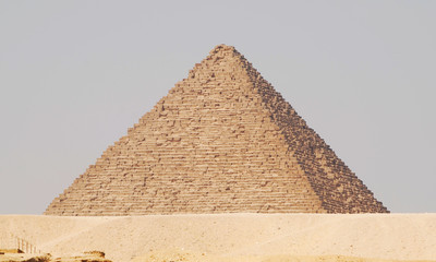 Fototapeta na wymiar The pyramid of Micerinos in Cairo, Egypt