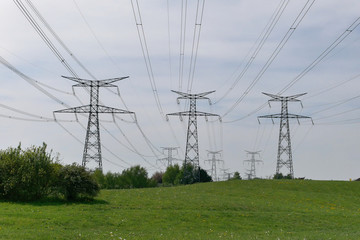 câbles et pylônes Haute tension Roissy en Brie