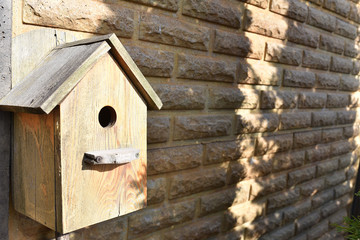 Obraz na płótnie Canvas Closeup of a weathered birdhouse.