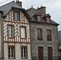 Fototapeta na wymiar Magnifique maison à colombage à Dol de Bretagne dans le département de l'Ile et Vilaine en Bretagne