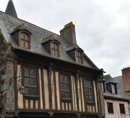 Fototapeta na wymiar Splendide maison à colombage à Dol de Bretagne dans le département de l'Ile et Vilaine en Bretagne