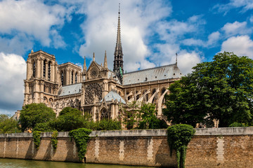 Fototapeta na wymiar Notre-Dame cathedral under beautiful sky in Paris.