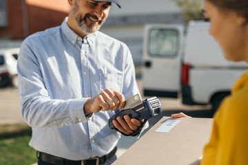 paying for Express courier delivering service