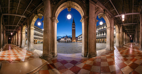 Obraz premium Venice, Italy. Panoramic cityscape image of St. Mark's square in Venice, Italy during sunrise.