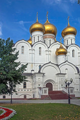 Fototapeta na wymiar Assumption of Our Lady cathedral. City of Yaroslavl, Russia