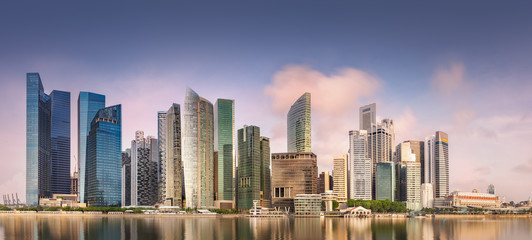 Business district and Marina bay in Singapore - obrazy, fototapety, plakaty