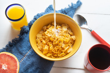 Cereal breakfast with juice