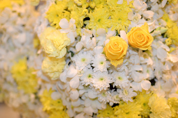 bouquet of yellow roses