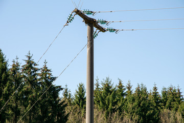 Strommast klein
