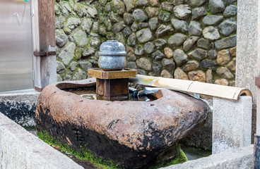 Fototapeta premium fountain at a buddhist temple
