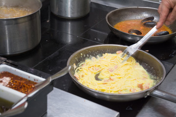 cook cooks italian pasta