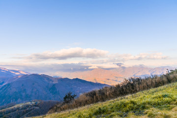 Obraz premium Beautiful landscape view of Hakuba in the winter with snow on the mountain and blue sky background in Nagano Prefecture Japan.