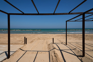 tettoia in costruzione