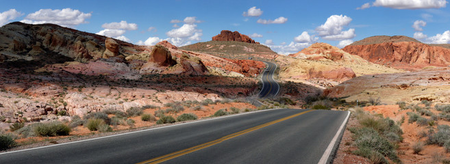 Valley of fire road in Nevada  - obrazy, fototapety, plakaty