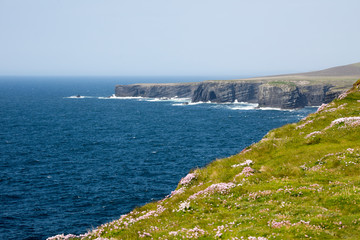 Fototapeta na wymiar Steilküste von Irland