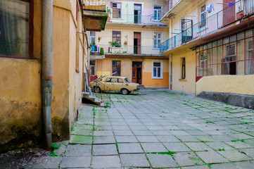 Fototapeta na wymiar The wall of an old residential building in Lviv 