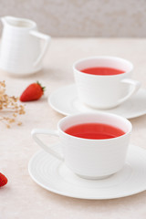 Fototapeta na wymiar strawberry fruit tea 
