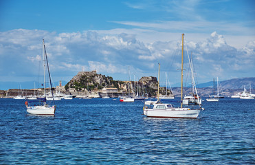 Obraz premium View of the sea and The Old Fortress of Corfu 