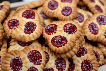 shortbread with jam