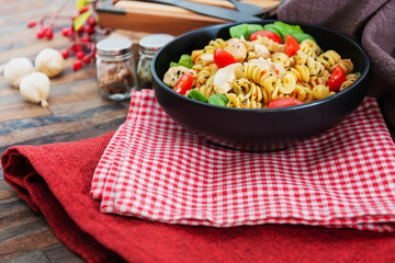 fusilli chicken roasted italian cheese with basil and parmesan sauce
