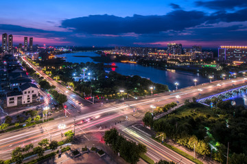 Obraz premium Waterfront City Nightscape Skyline