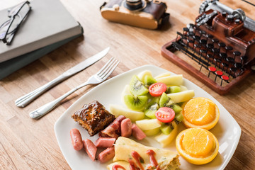 morning working with breakfast