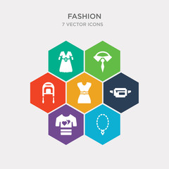 simple set of heart pendant, t shirt with heart, belt pouch, tunic icons, contains such as icons coif, collar, royal and more. 64x64 pixel perfect. infographics vector