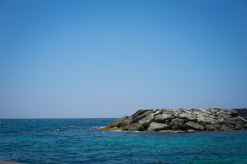 sea and rocks