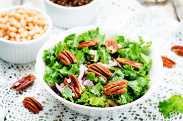 Kale pecan white beans lentils salad