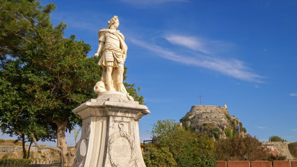 Fototapeta na wymiar Statue of General Schulenburg and Old Fortress, Corfu Town, Corfu Island, Greece