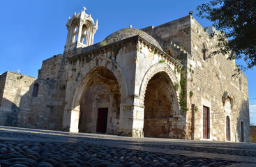 Fototapeta premium eglise Saint Jean Marc datant du moyen âge à Byblos, Liban