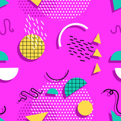 Memphis seamless pattern of geometric shapes